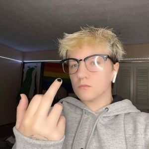 Meet your Posher, Kasha